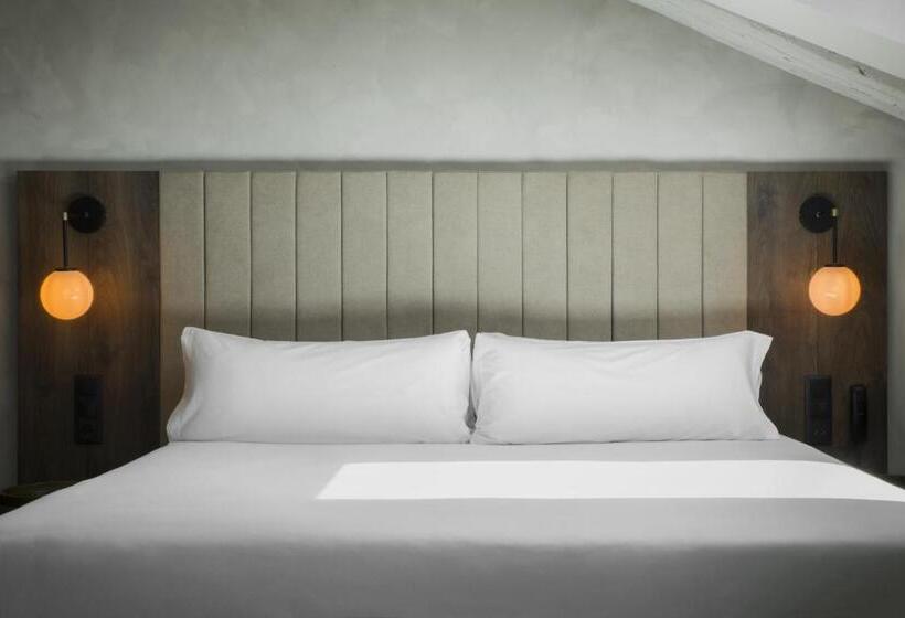 سوییت جونیور, Icon Wipton