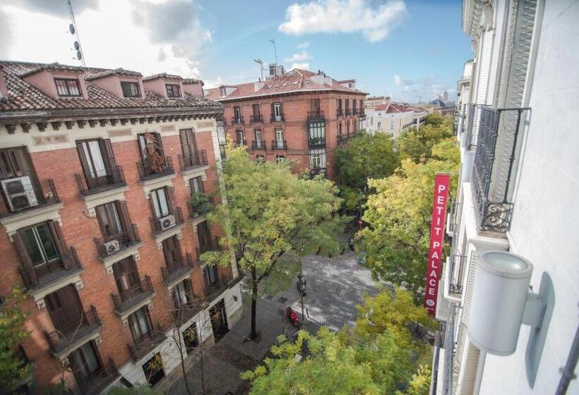 اتاق سوپریور با بالکن, Icon Wipton