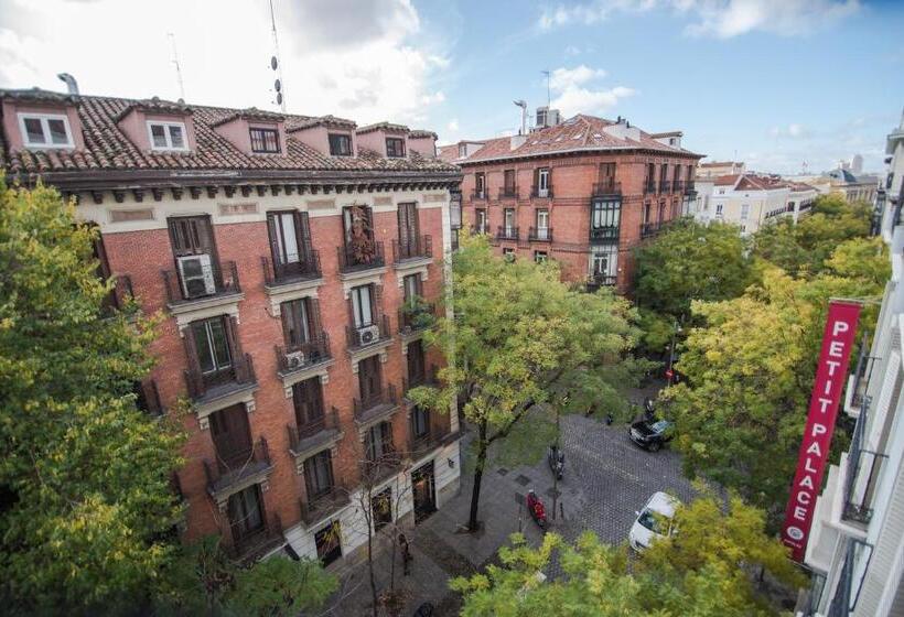 اتاق سوپریور با بالکن, Icon Wipton