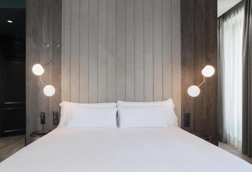 اتاق سوپریور با بالکن, Icon Wipton