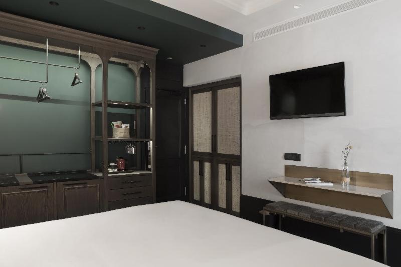 اتاق استاندارد, Icon Wipton