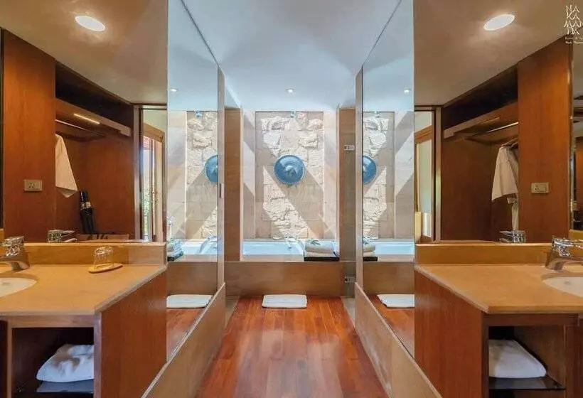 オーシャンビューの１ベッドルームビラ, Nakamanda Resort And Spa