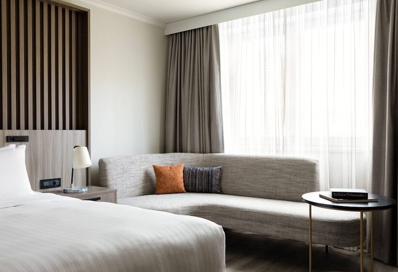 Номер Executive, Paris Marriott Charles De Gaulle Airport