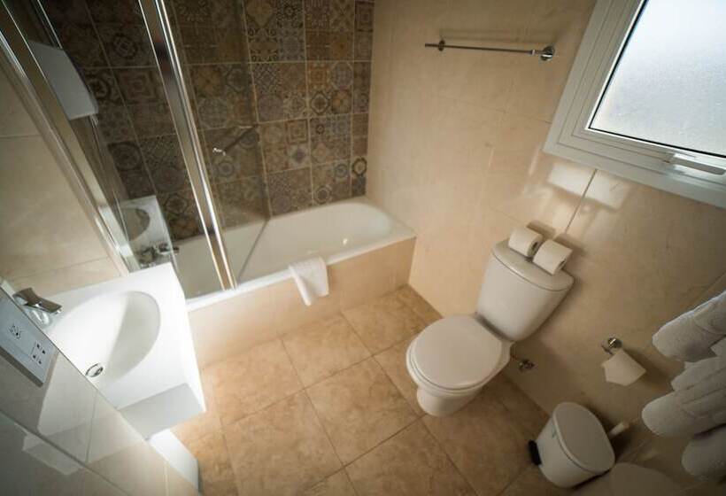 Апартаменты 1 Спальня Вид на Море, Myroandrou Beach Hotel Apartments