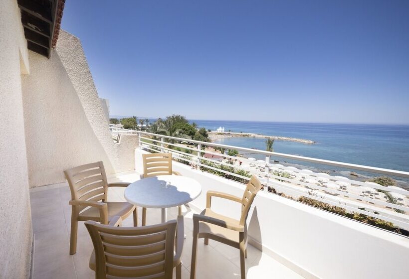 Апартаменты 1 Спальня Вид на Море, Myroandrou Beach Hotel Apartments
