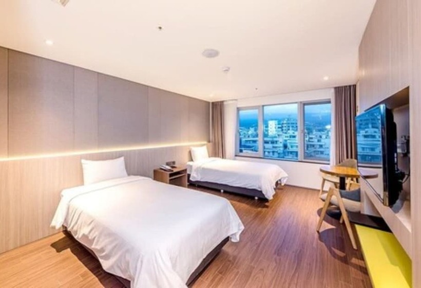 Quarto superior, Noblepia