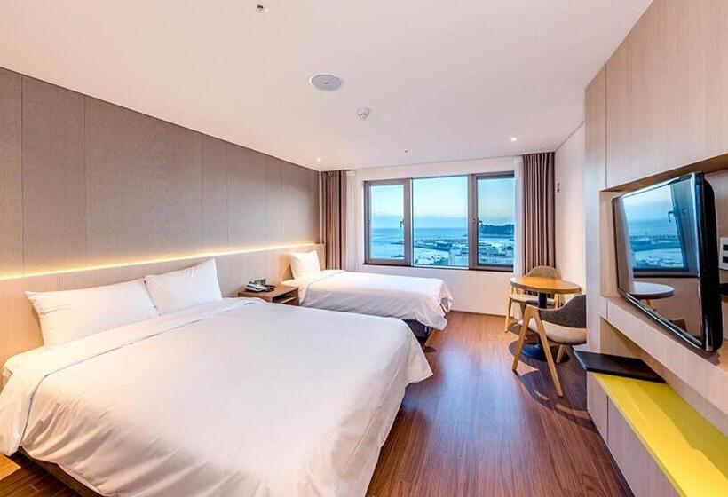 Quarto deluxe, Noblepia