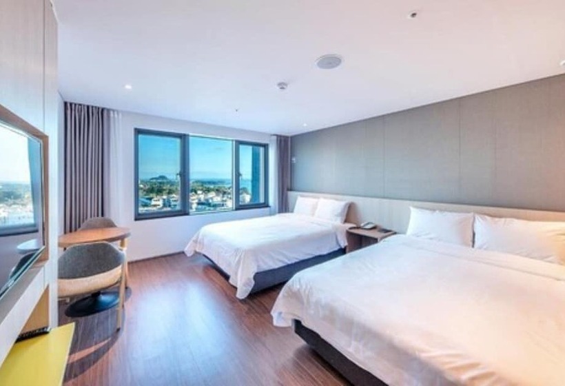 Quarto Familiar, Noblepia