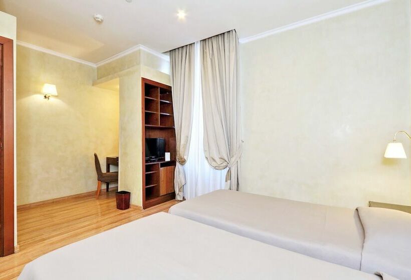 Camera Standard, Camelia