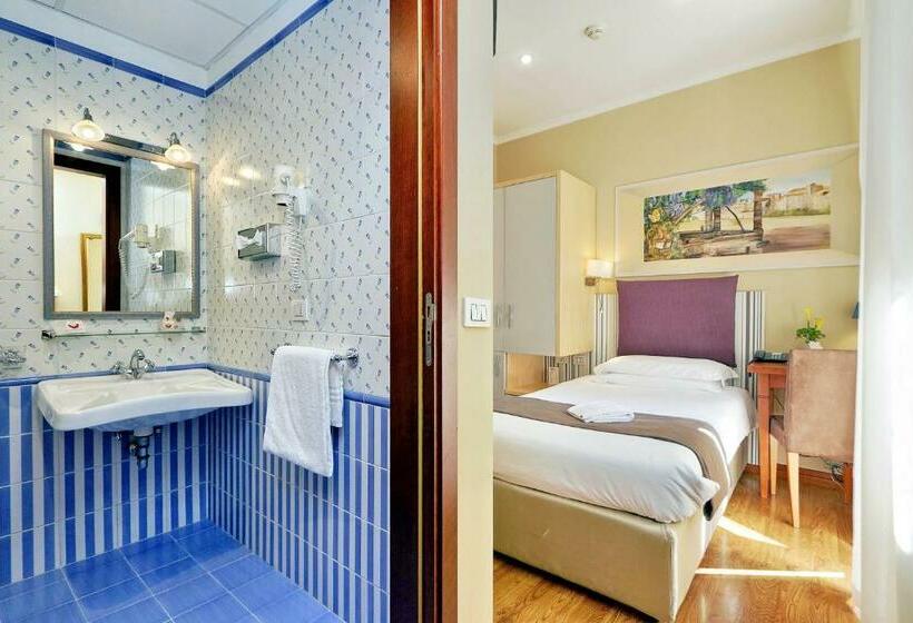 Camera Standard Individuale, Camelia