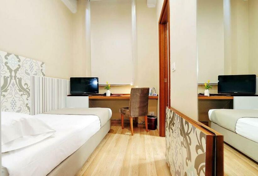 Camera Standard Individuale, Camelia