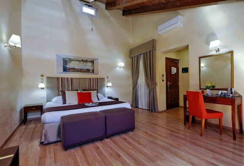 Camera Quadrupla Standard, Camelia