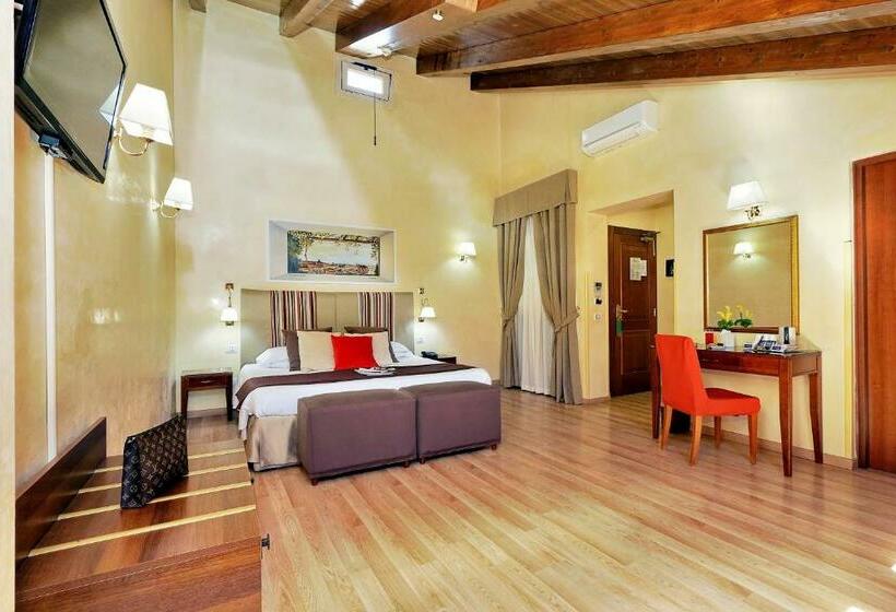 Camera Quadrupla Standard, Camelia