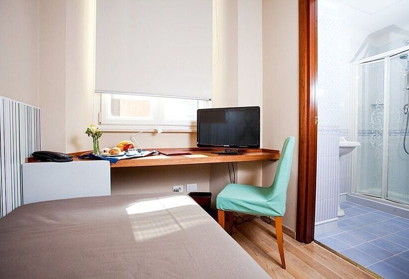 Camera Standard Individuale, Camelia