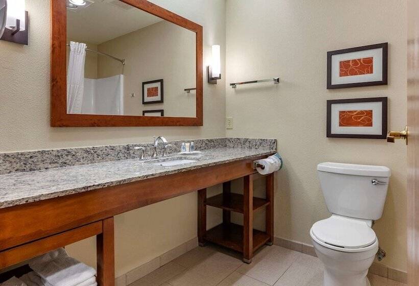 جناح, Comfort Suites