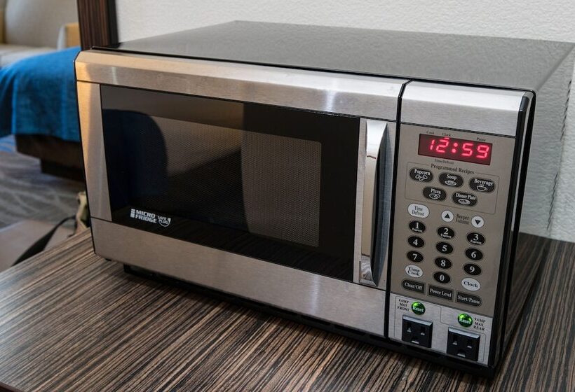 جناح, Holiday Inn Express & Suites Santa Clara, An Ihg