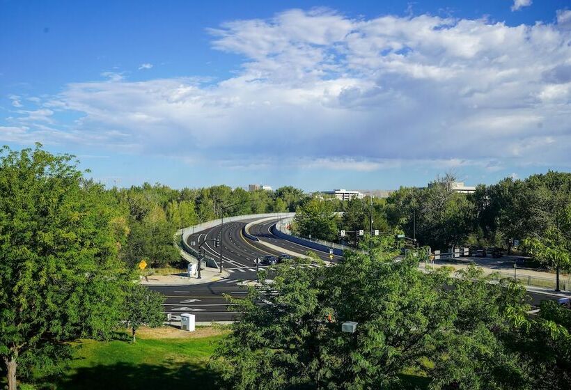جناح, Holiday Inn Express Boise Downtown, An Ihg