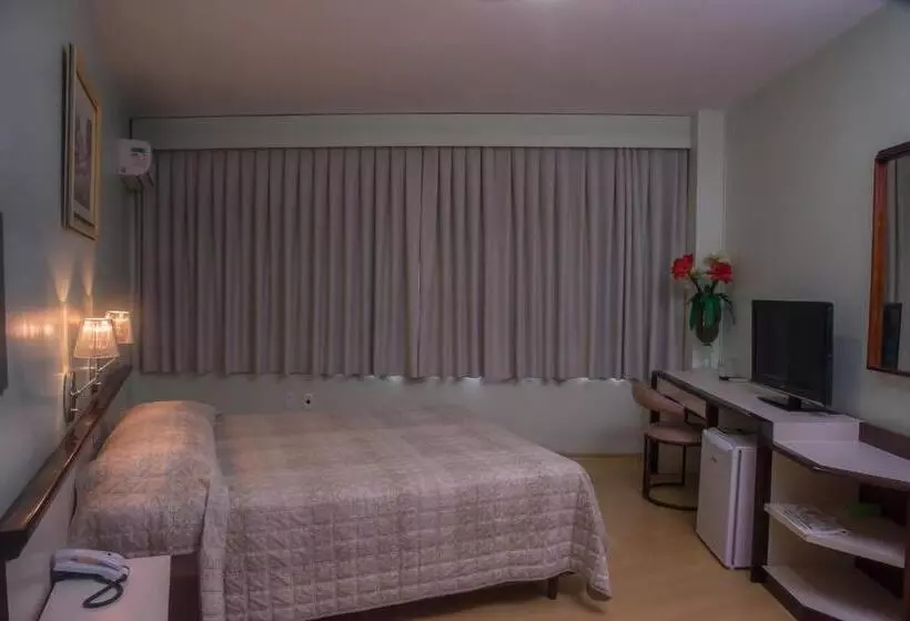 اتاق استاندارد سه نفره, Jaragua