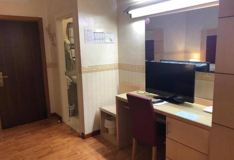 スタンダードトリプルルーム, Lugano Torretta