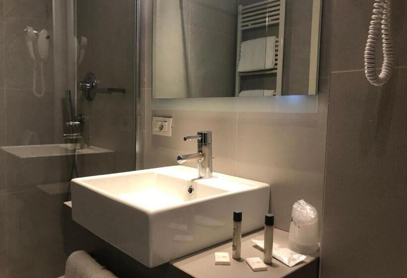 スーペリアシングルルーム, Lugano Torretta