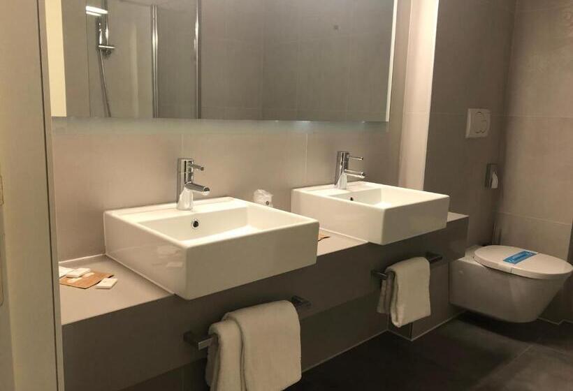 スーペリアトリプルルーム, Lugano Torretta