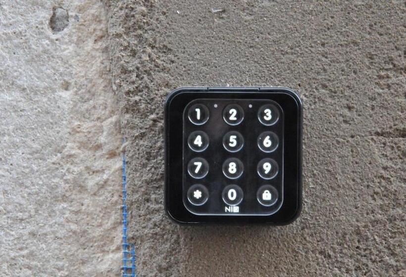 １ベッドルームハウス, Lugano Torretta