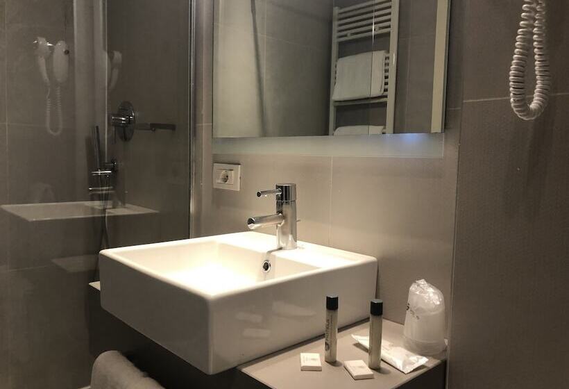 スーペリアシングルルーム, Lugano Torretta