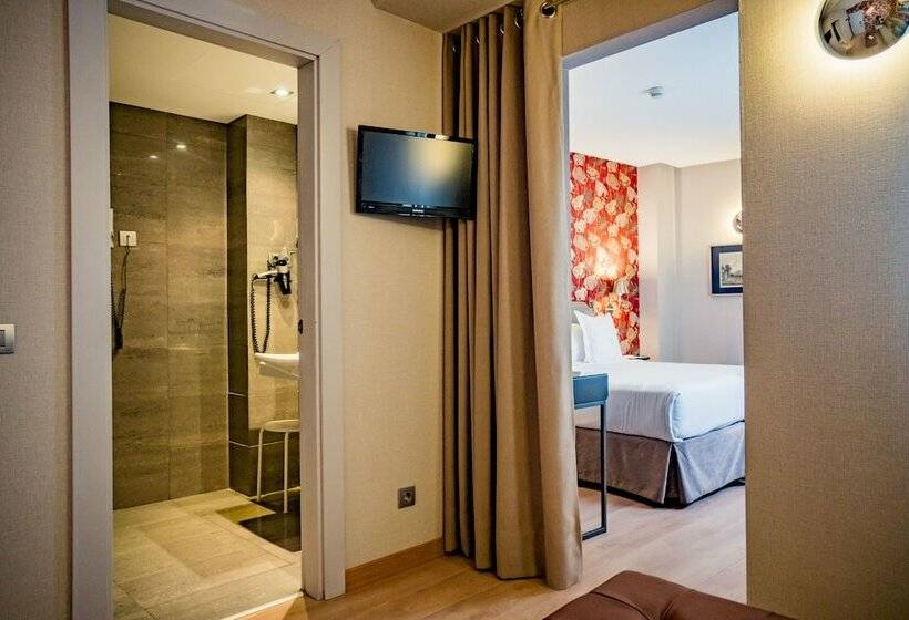 اتاق استاندارد سه نفره, Meninas Boutique Opera