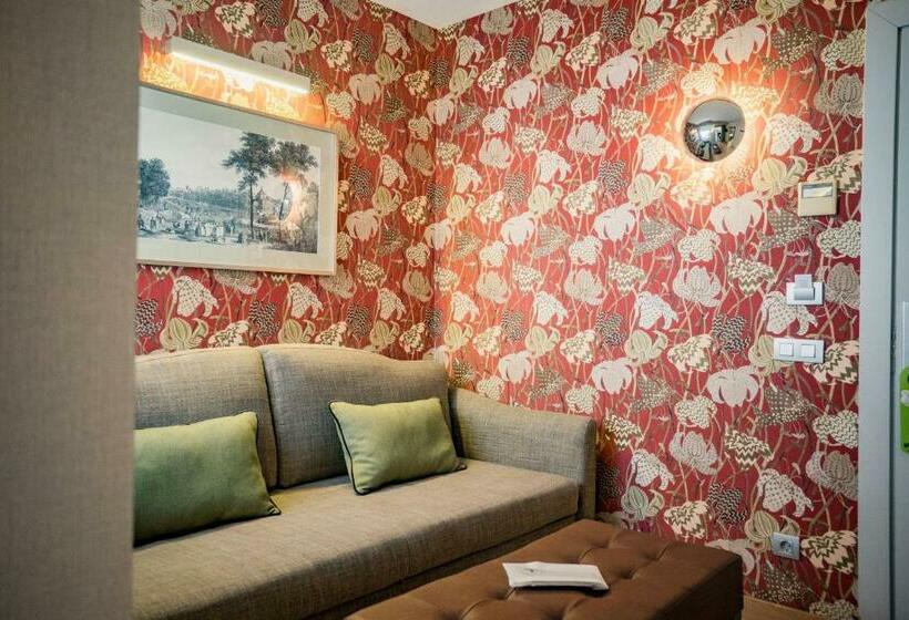 اتاق استاندارد سه نفره, Meninas Boutique Opera