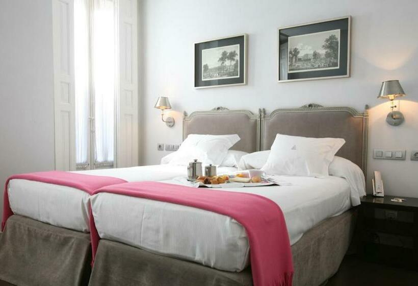 سوییت جونیور, Meninas Boutique Opera