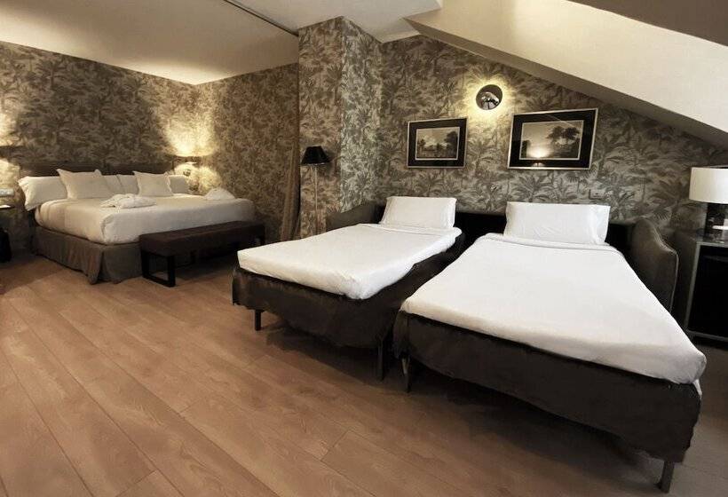 اتاق استاندارد چهار تخته, Meninas Boutique Opera