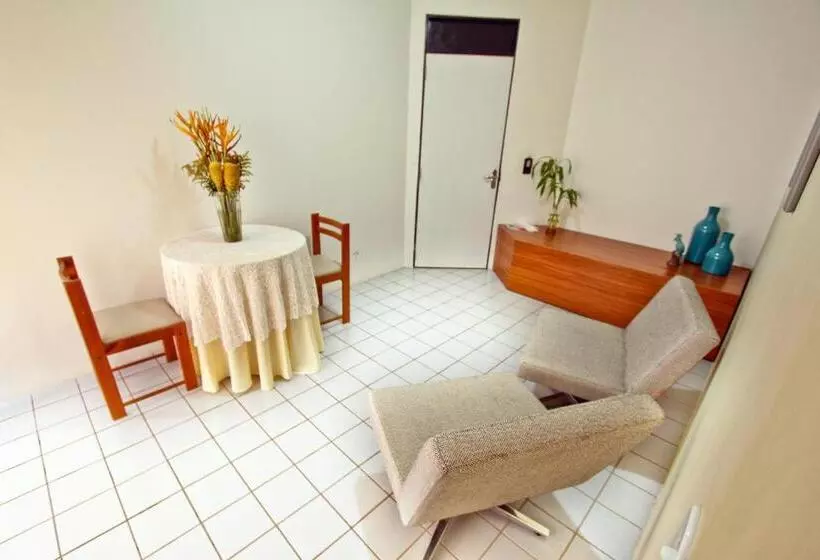 デラックスルーム, Petrolina Palace