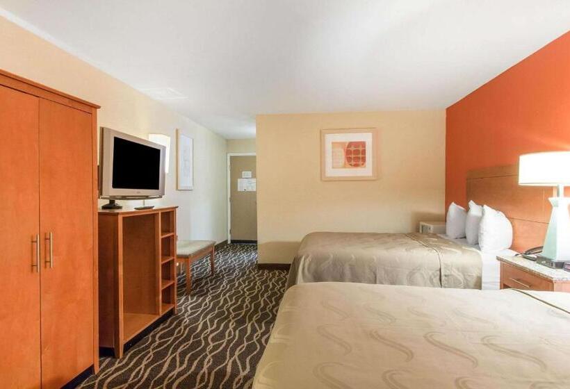 带2个双人床的标准工作室, Quality Inn & Suites I 35 Near Frost Bank Center