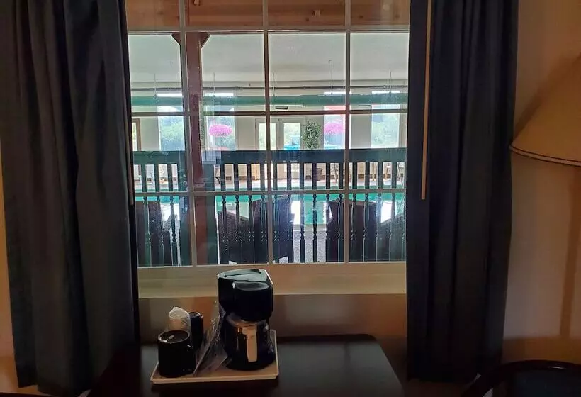 ２ダブルベッドのスタンダードルーム, Voyager Inn