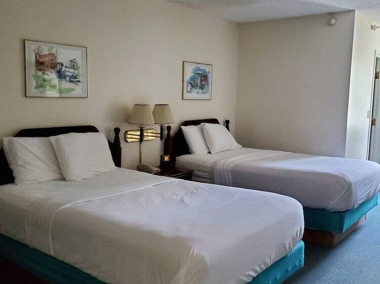 غرفه قياسيه سريرين مزدوجين, Voyager Inn