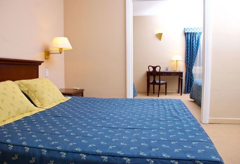 استودیو اجرایی, Provincial Plaza Hotel