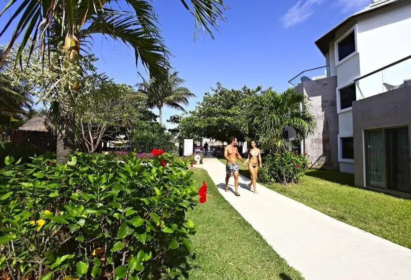 اتاق سوپریور با چشم‌انداز استخر, Sandos Caracol Nature Resort & Water Park