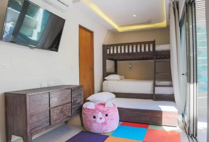 سوییت خانوادگی, Sandos Caracol Nature Resort & Water Park