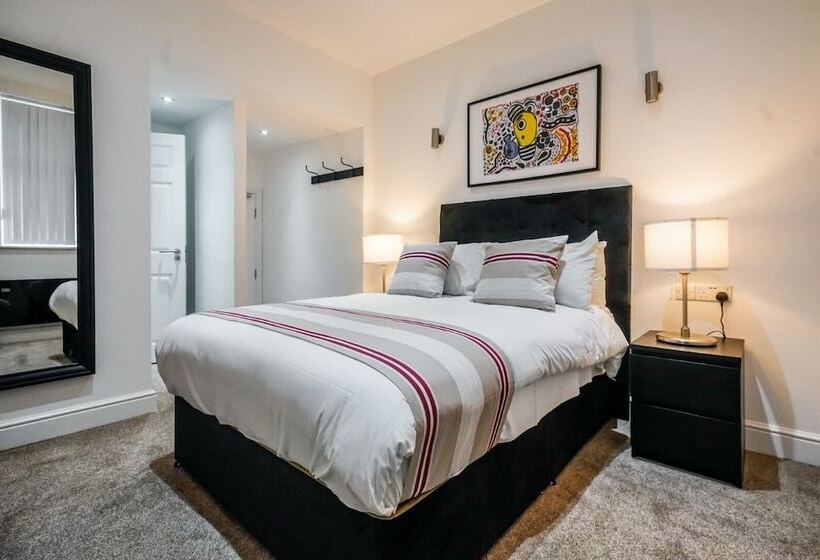 标准间, Anfield Place To Stay