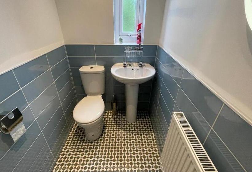 标准间, Anfield Place To Stay