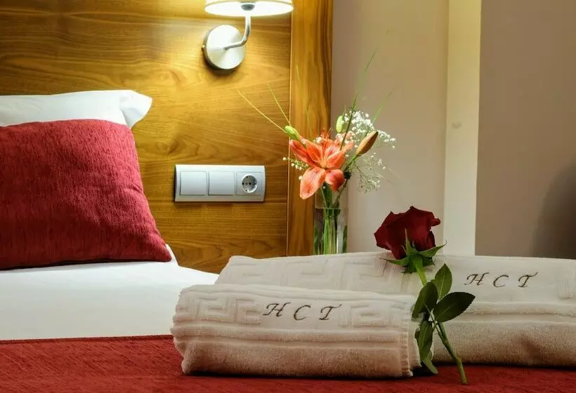 اتاق استاندارد سه نفره, Hospedium Hotel Casino Del Tormes