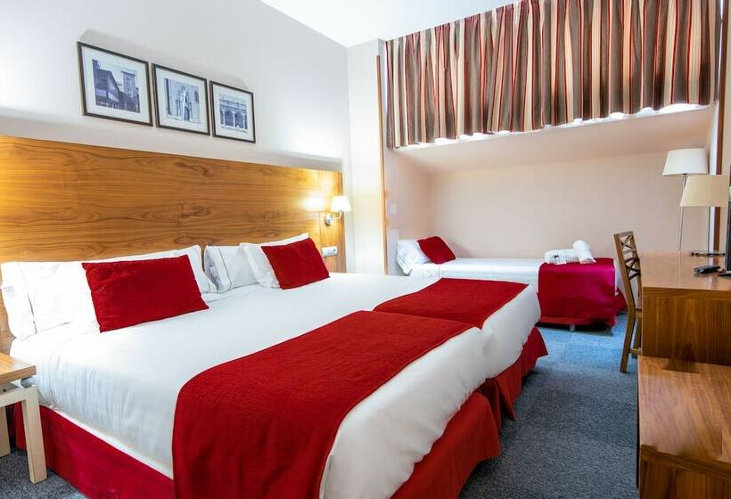 غرفة قياسية ثلاثية, Hospedium Hotel Casino Del Tormes