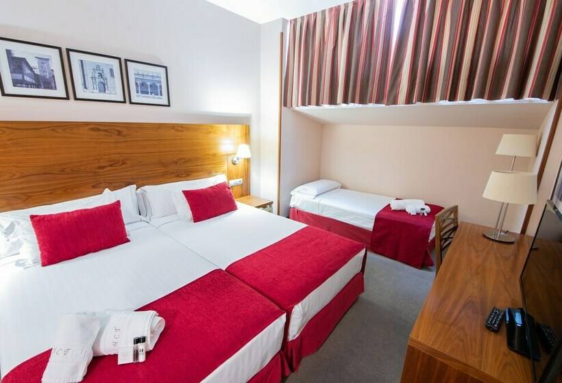 غرفة قياسية ثلاثية, Hospedium Hotel Casino Del Tormes