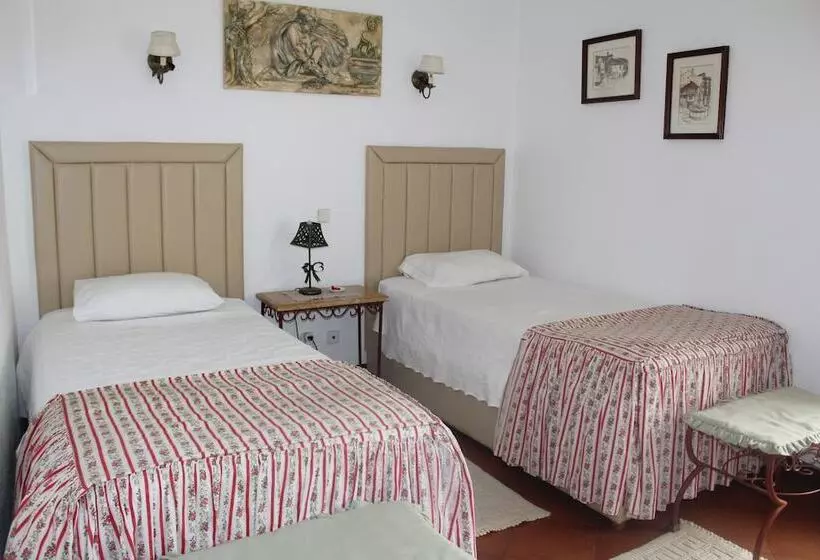 اتاق استاندارد, Casa De S. Thiago Do Castelo