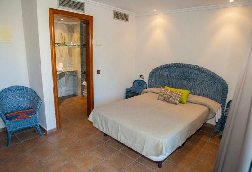 Номер Стандарт Трехместный, Comarruga Platja