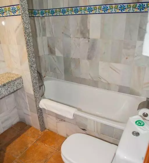 スタンダード４人部屋, Comarruga Platja