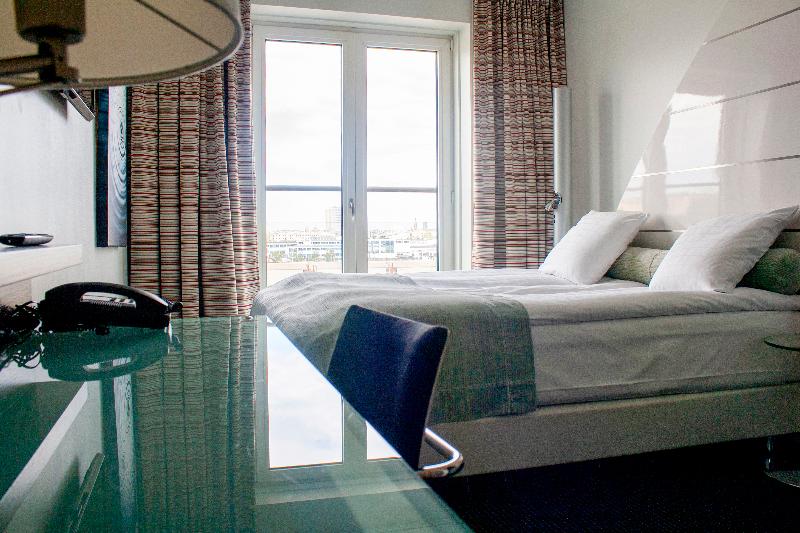 Camera Standard, Copenhagen Island