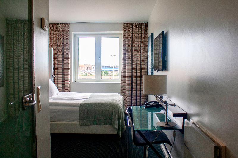 Camera Standard, Copenhagen Island