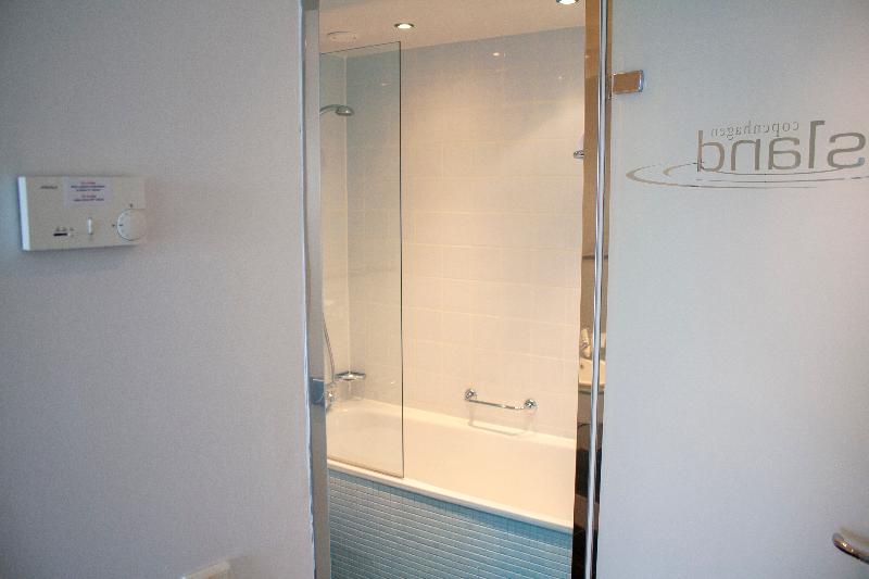 Camera Superiore Singola, Copenhagen Island