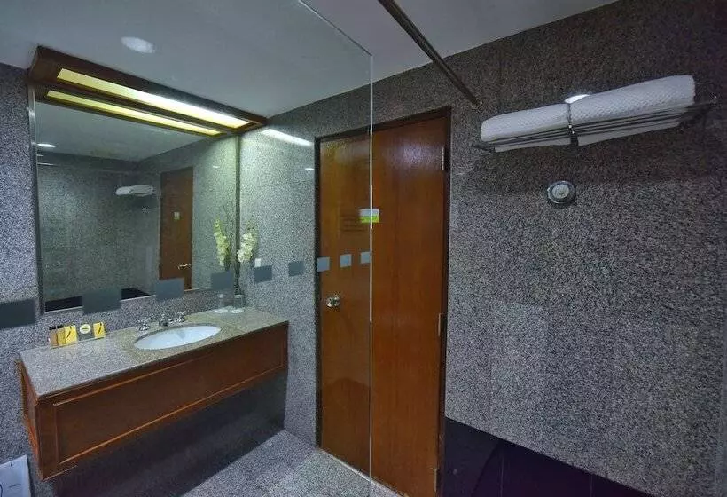 اتاق لوکس, Loei Palace